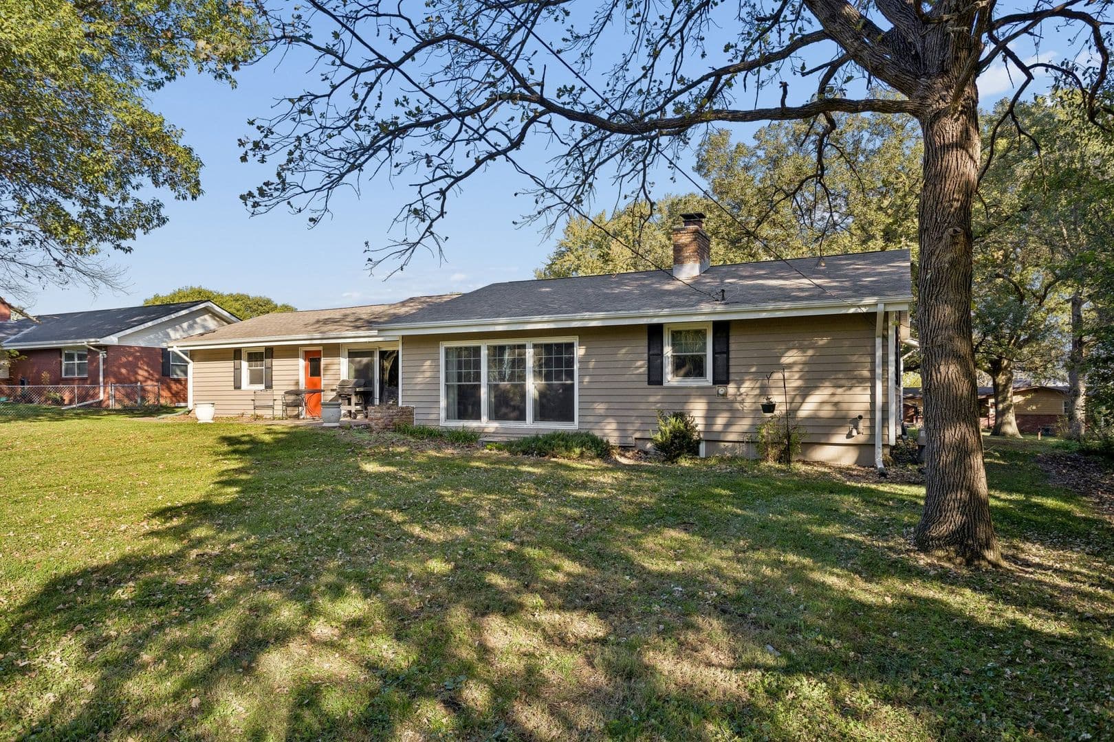 Omaha House: 4545 Manchester Dr