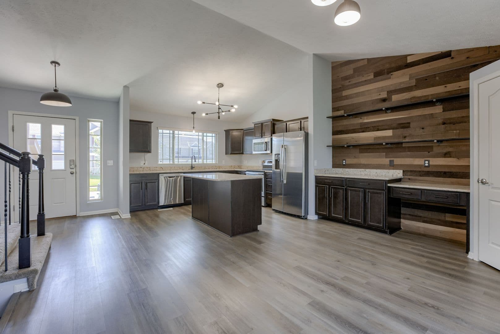 Bennington House: 8926 N 159th Ave