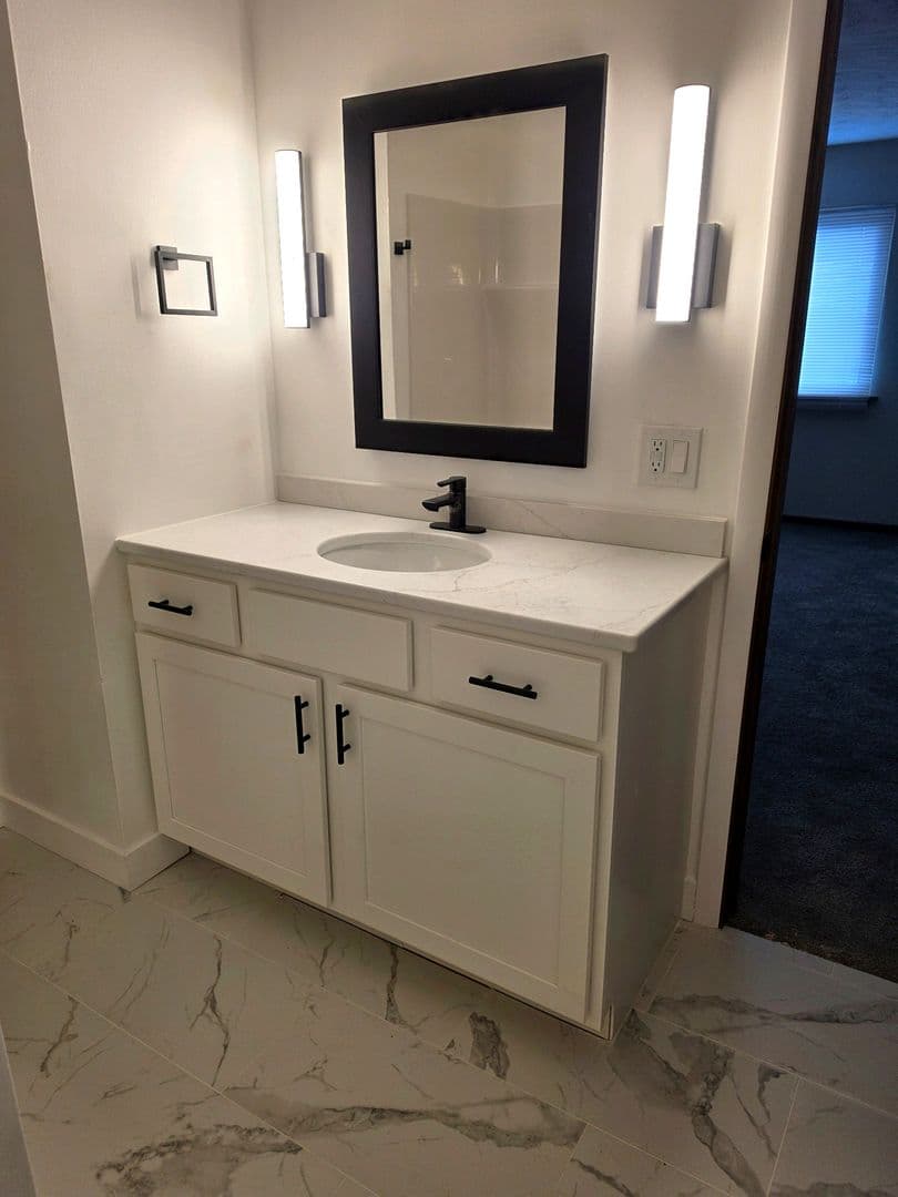 Omaha Townhome: 7231 Ames Circle