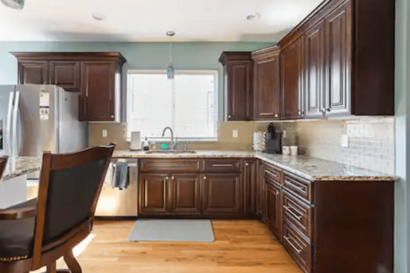 Omaha House: 4307 Mayberry St.