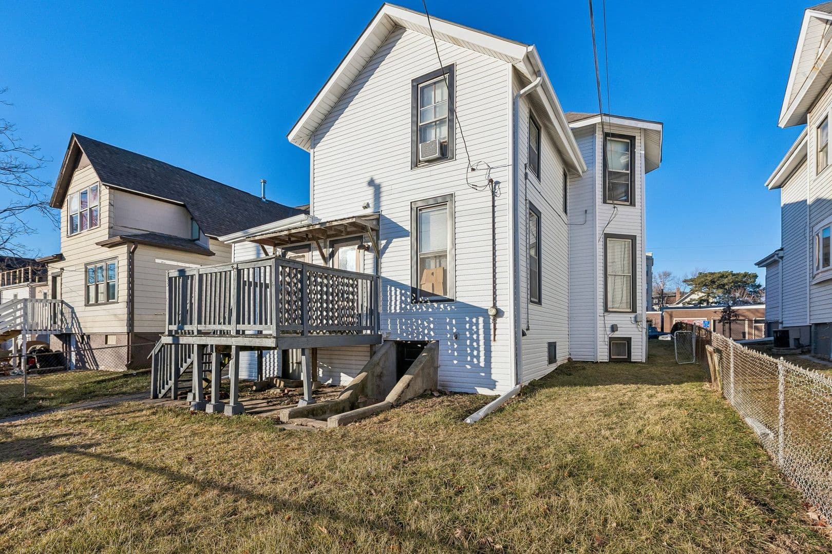 Omaha Apartment: 833 Park Ave