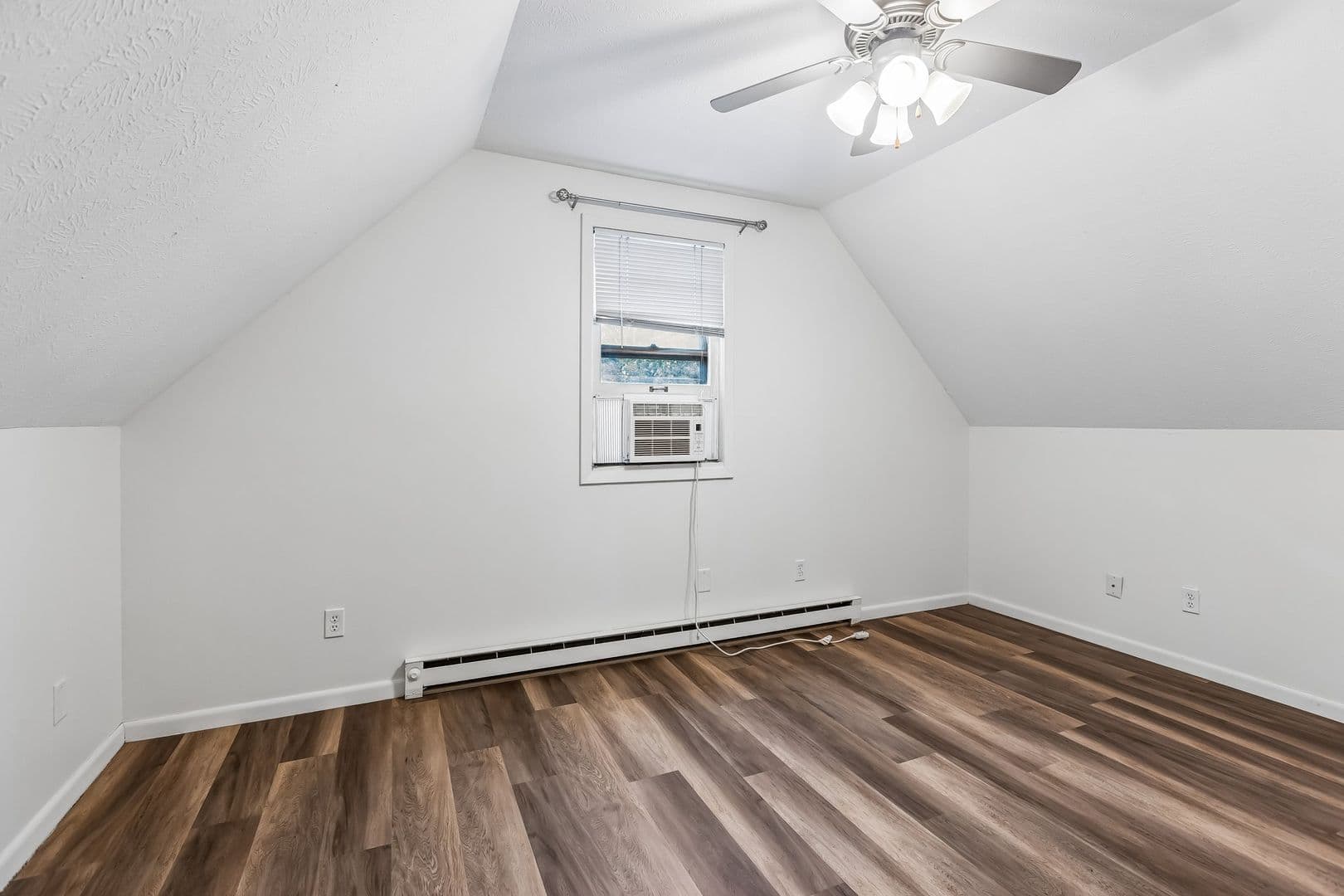 Fremont House: 535 N Pebble St