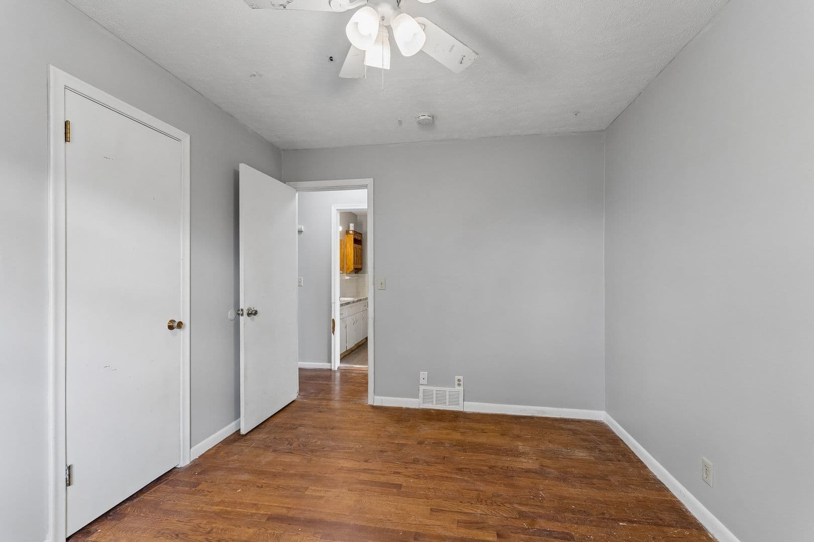 Omaha House: 3123 S 137th Street