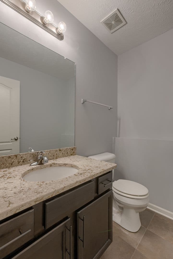 Bennington House: 8926 N 159th Ave