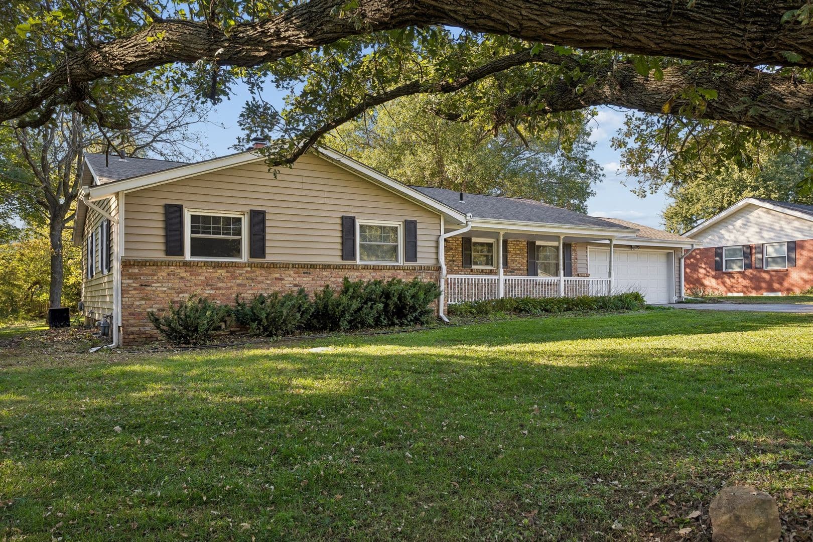 Omaha House: 4545 Manchester Dr