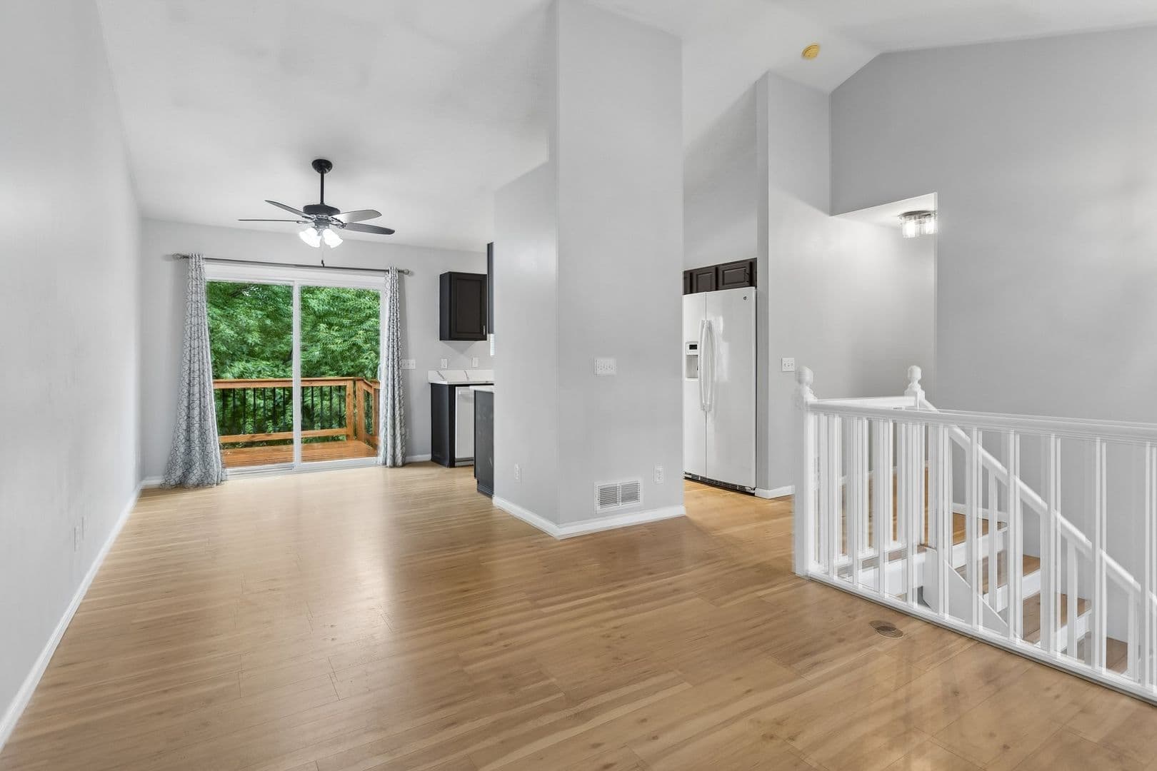 Omaha House: 17615 Olive St