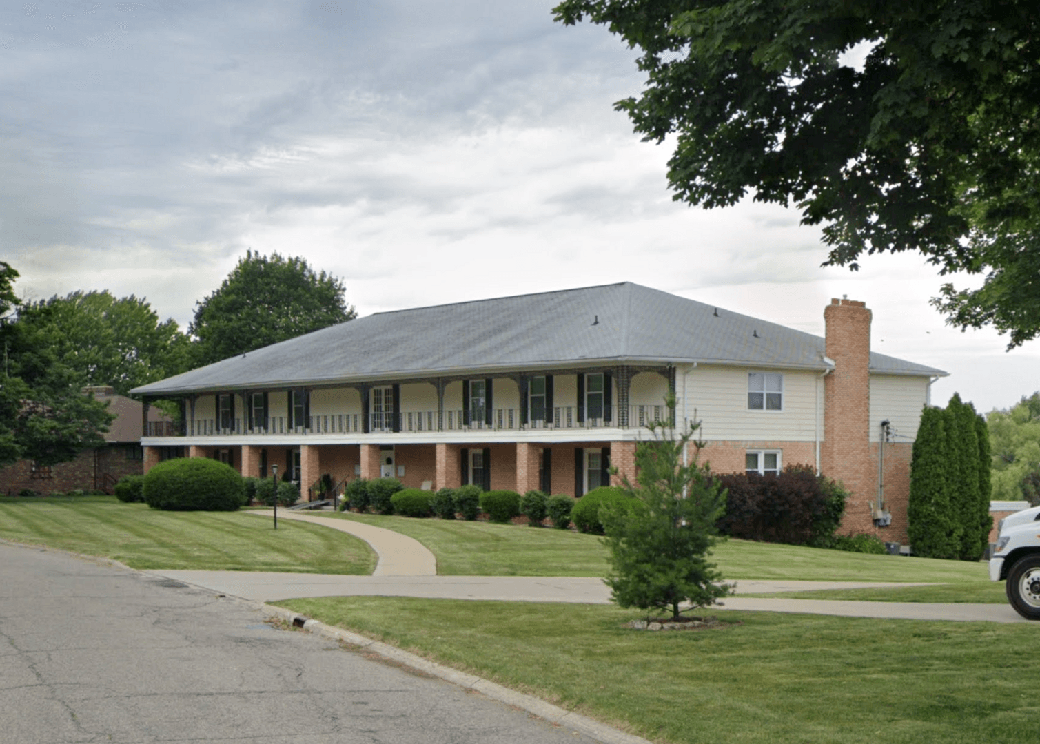 GRAND BLANC Apartment: 5313 - 5325 TERRITORIAL RD