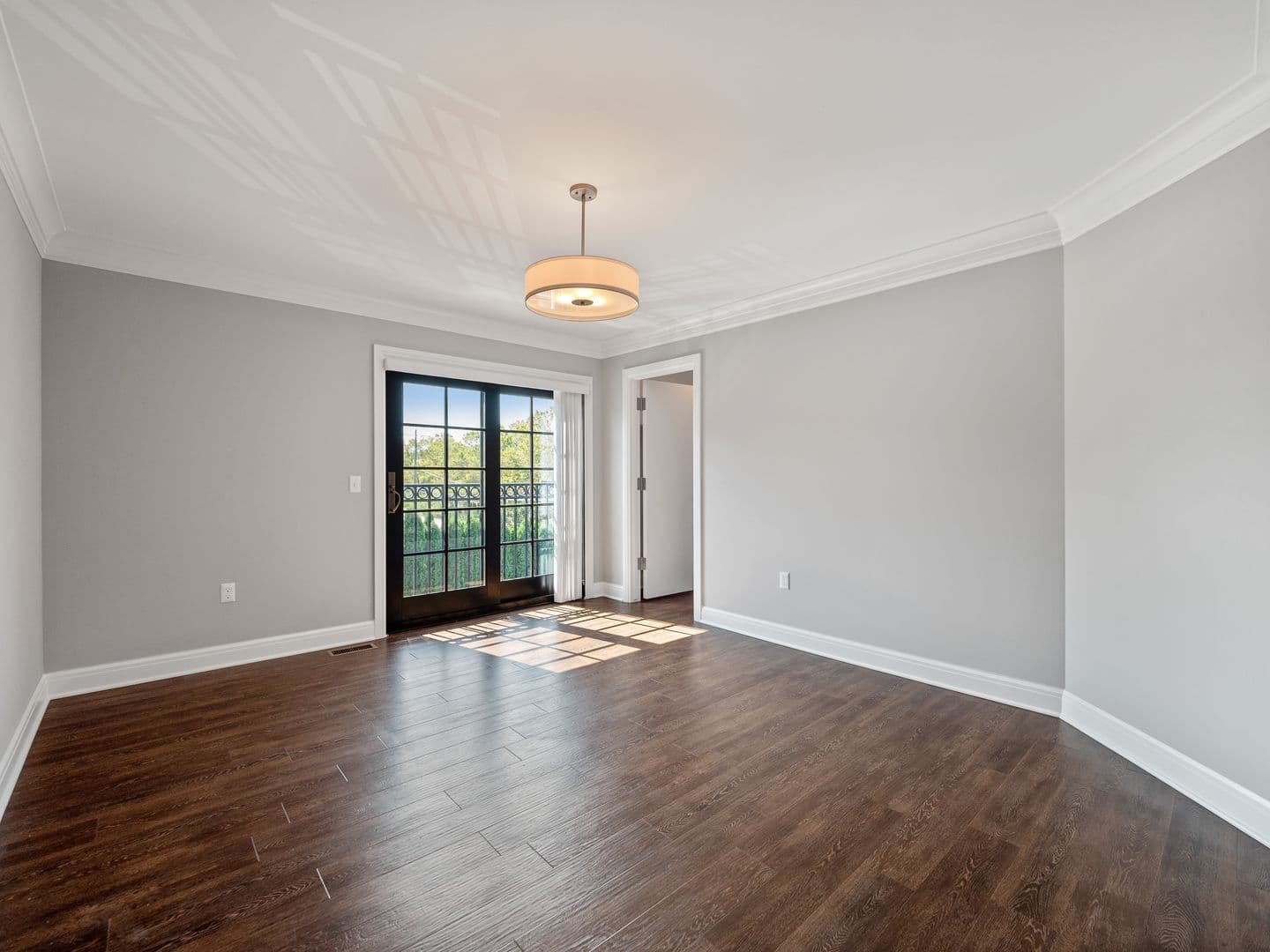 BIRMINGHAM Apartment: 401 S ETON ST