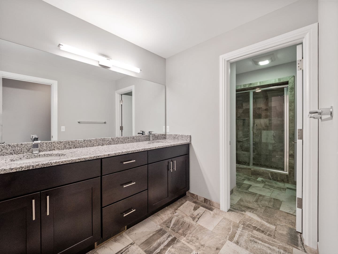 BIRMINGHAM Apartment: 401 S ETON ST