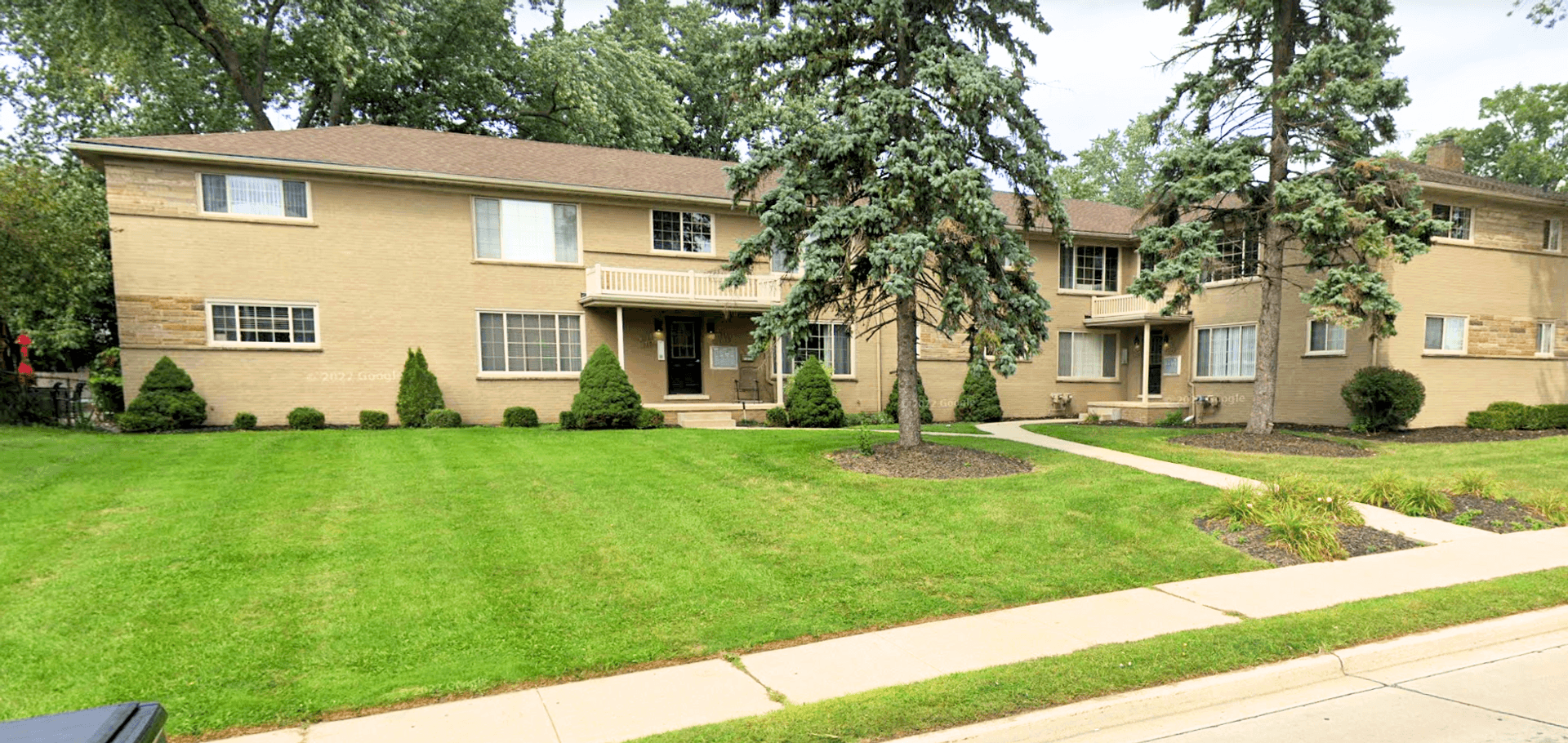 BIRMINGHAM Apartment: 2101 E MAPLE RD.