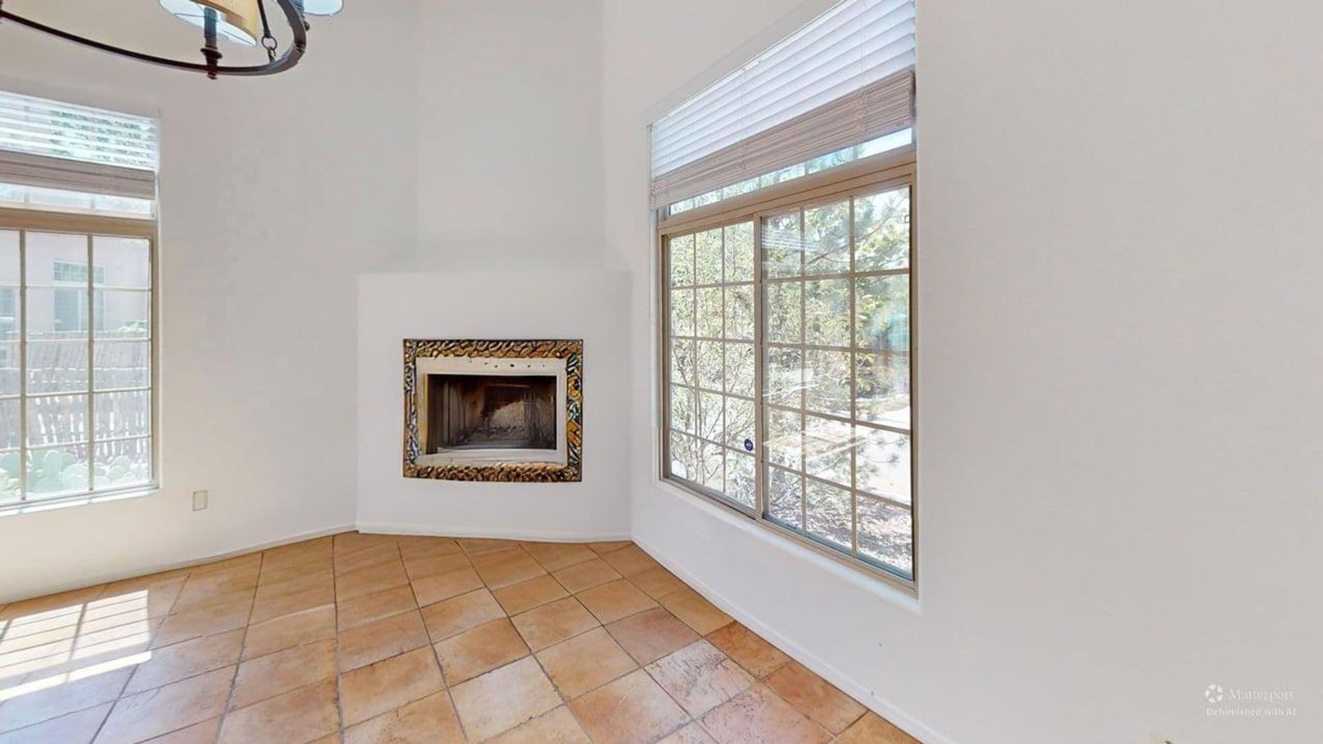 Santa Fe House: 4255 Juniper Hill Ln