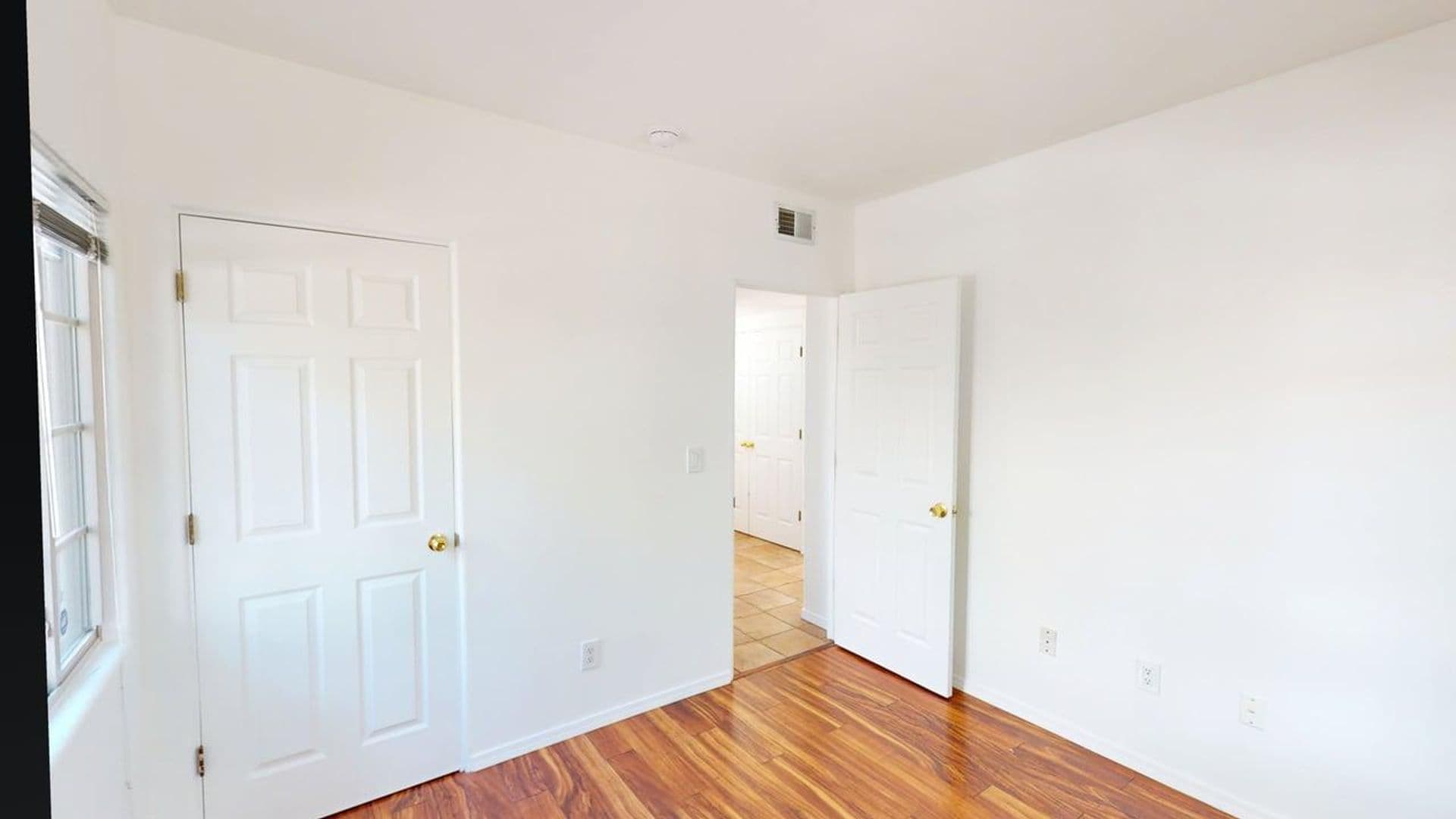 Santa Fe House: 4255 Juniper Hill Ln