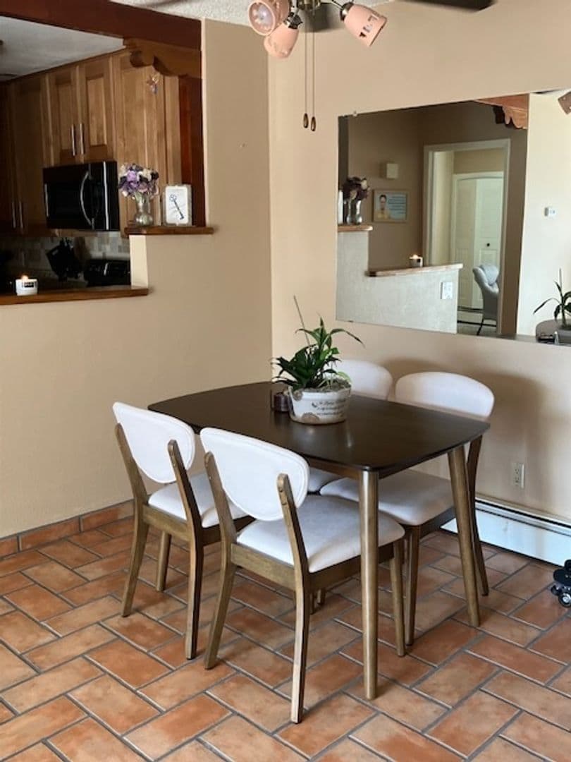 Santa Fe Condo: 155 Calle Ojo Feliz