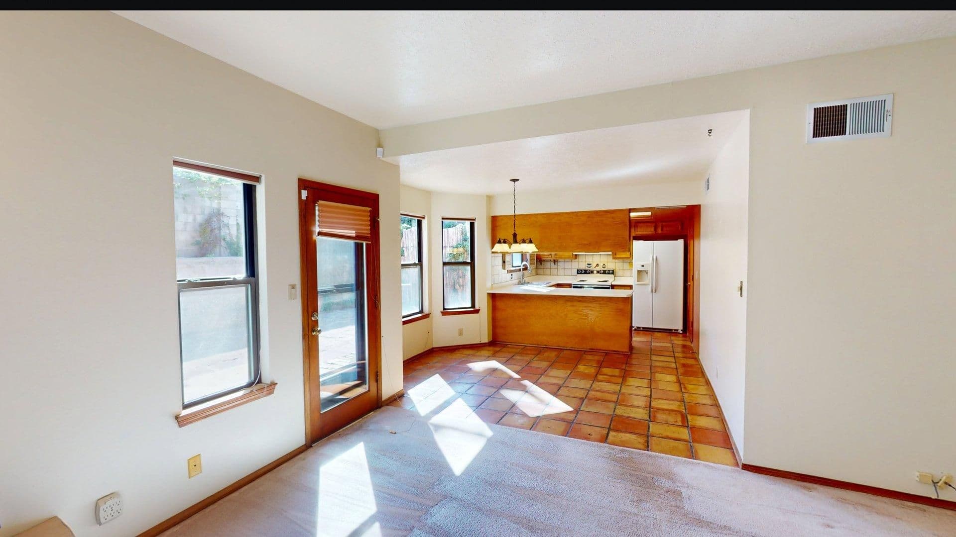 Santa Fe House: 2095 Avenida de Las Alturas