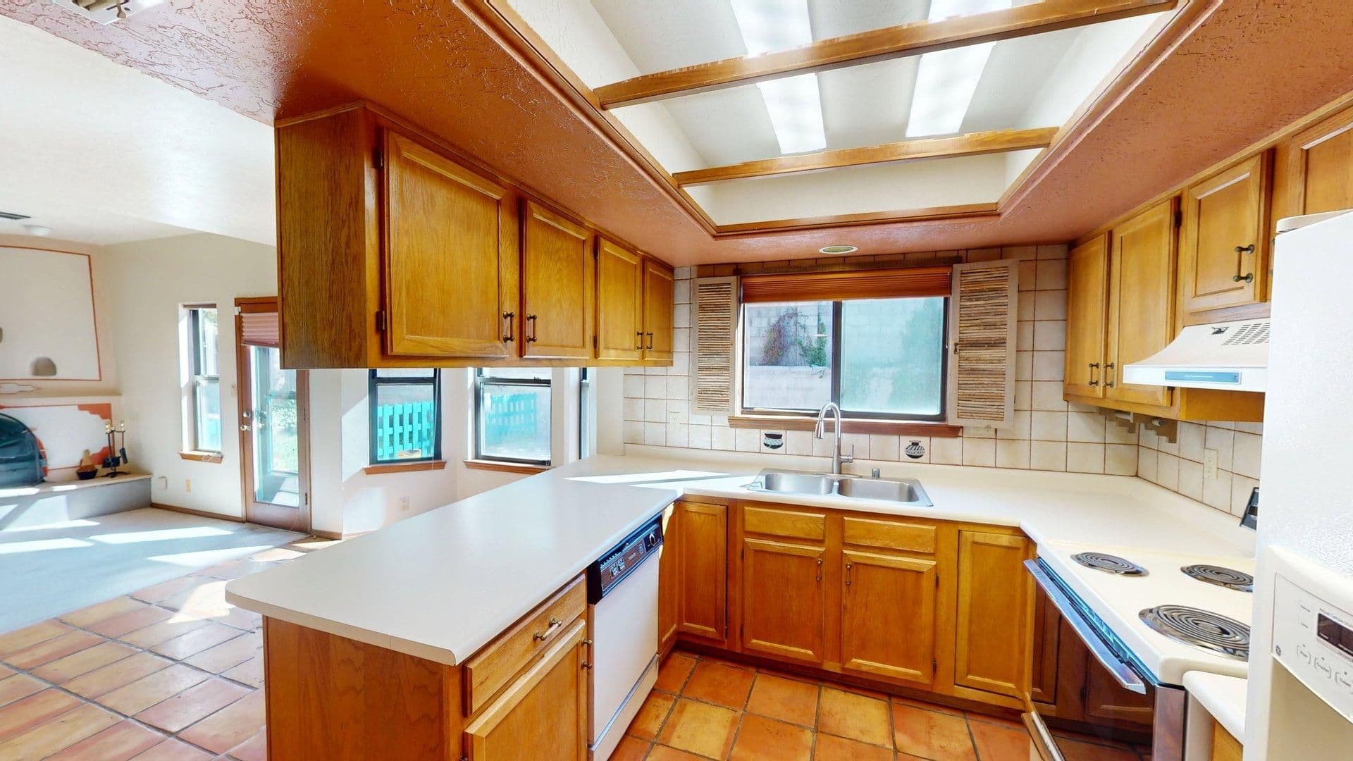 Santa Fe House: 2095 Avenida de Las Alturas