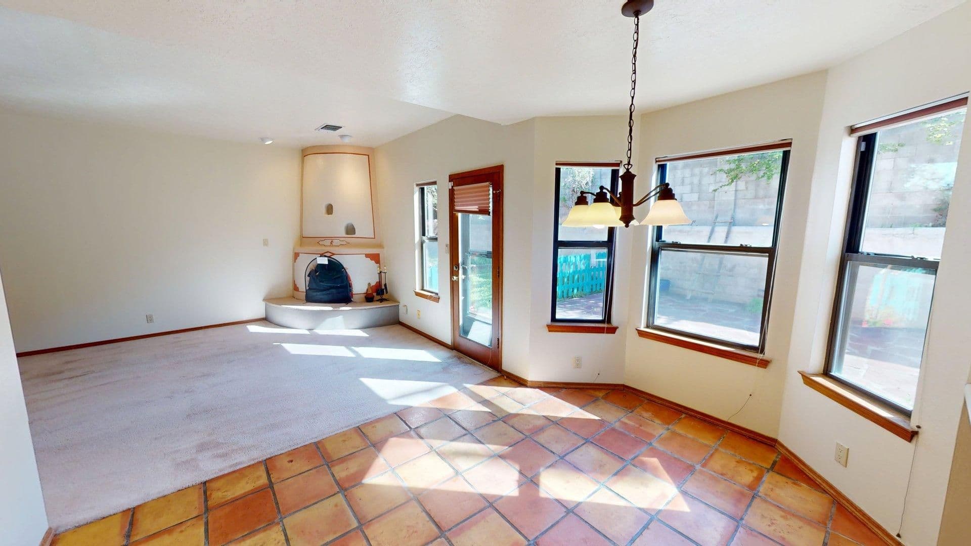Santa Fe House: 2095 Avenida de Las Alturas