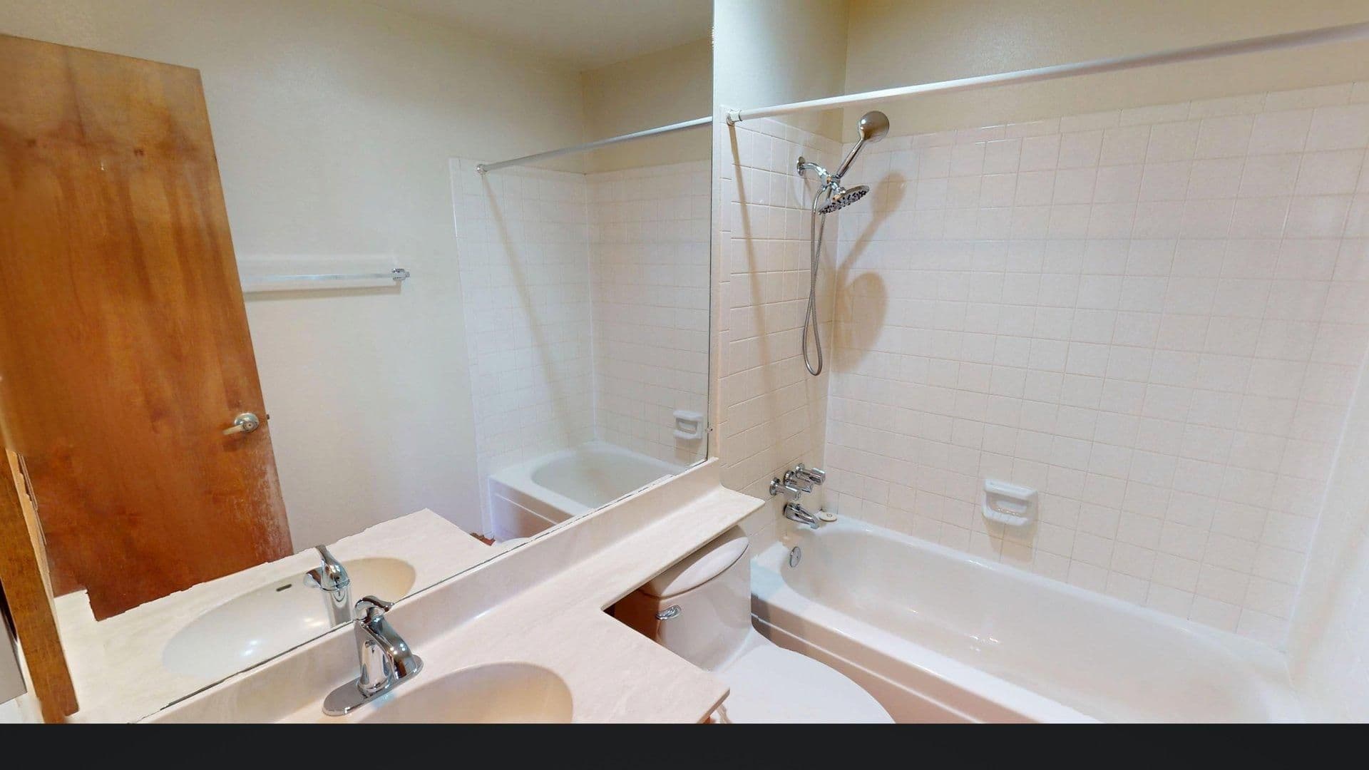Santa Fe House: 2095 Avenida de Las Alturas