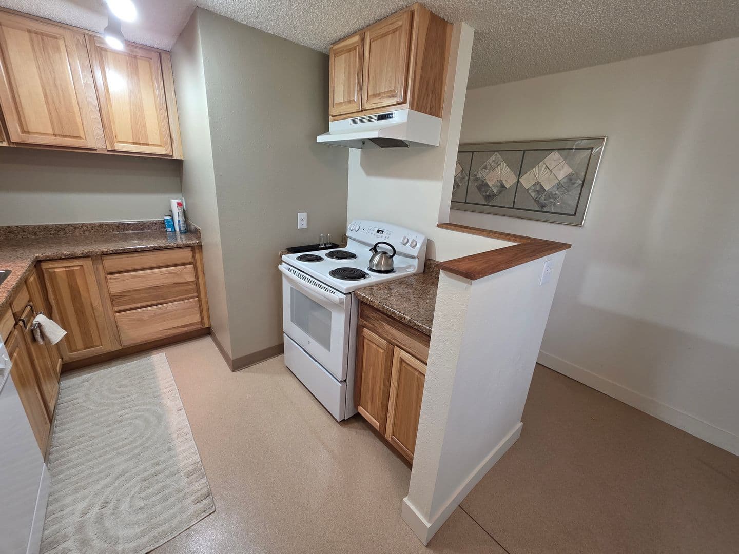 Portland Apartment: 2405 & 2431  NW Irving Street