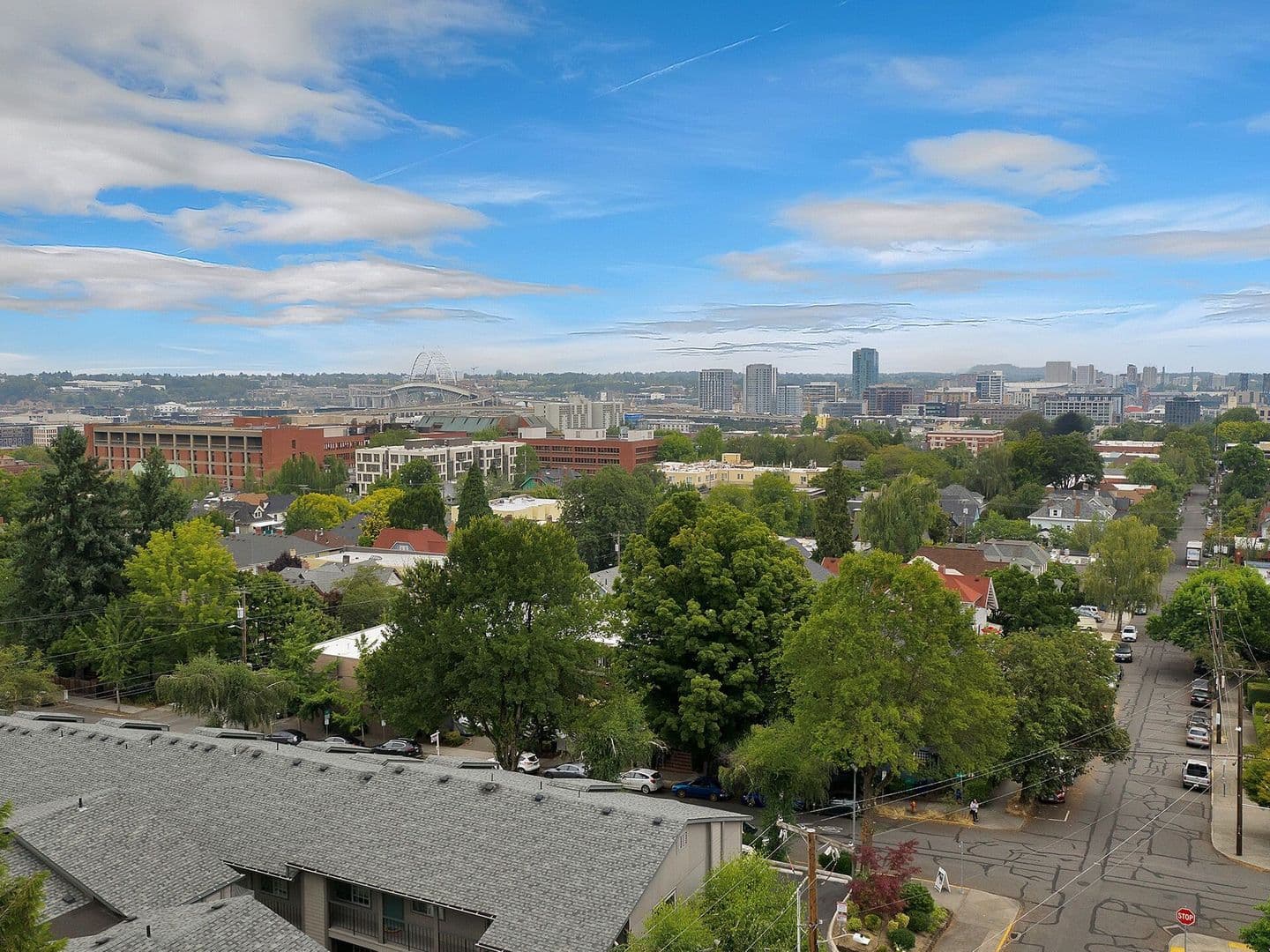 Portland Apartment: 2405 & 2431  NW Irving Street