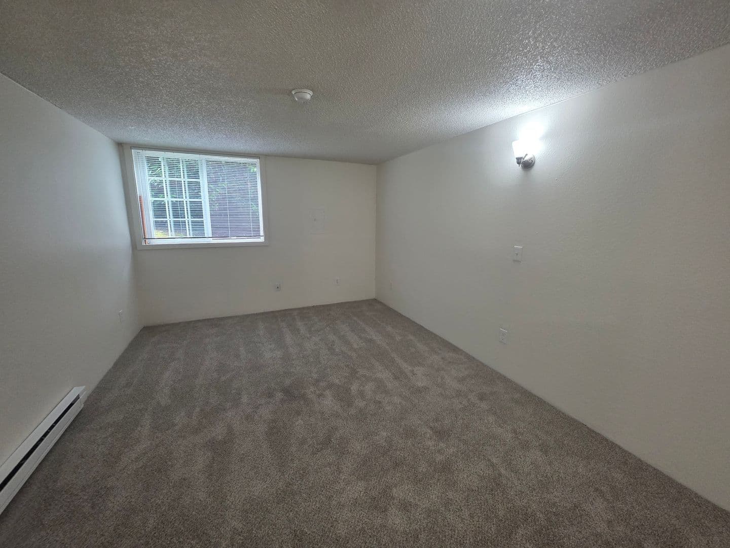 Portland Apartment: 2405 & 2431  NW Irving Street