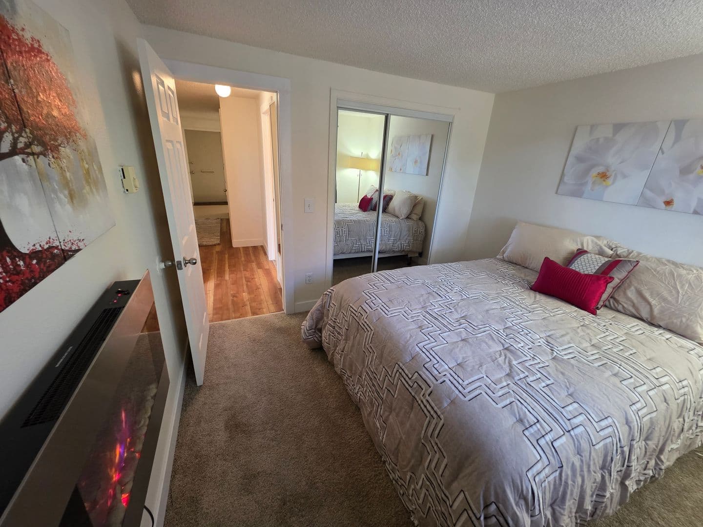 Portland Apartment: 2405 & 2431  NW Irving Street