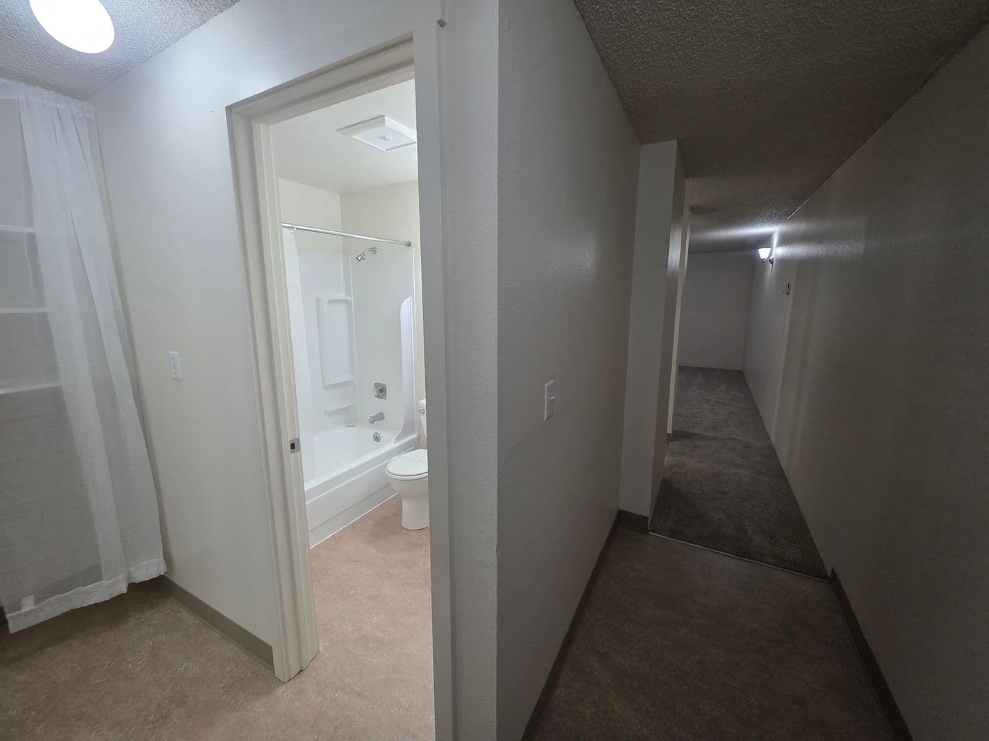 Portland Apartment: 2405 & 2431  NW Irving Street