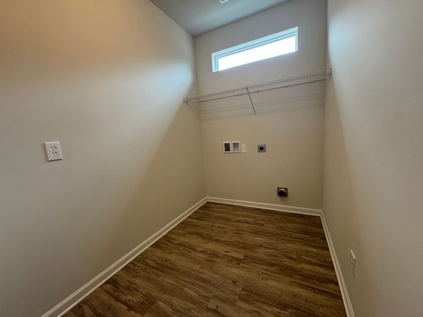 Madison House: 102 Daymark Drive