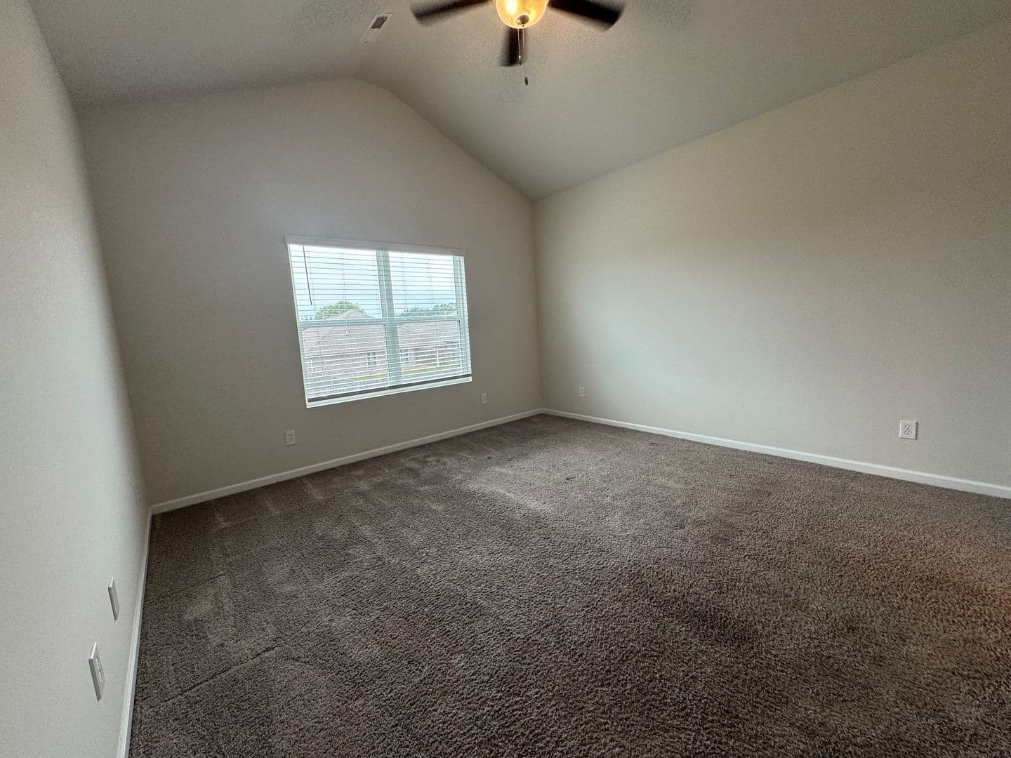Madison House: 102 Daymark Drive