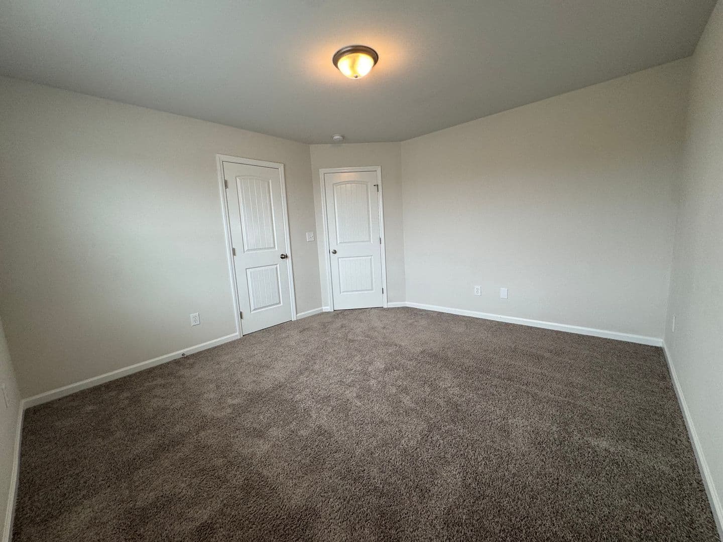 Madison House: 102 Daymark Drive