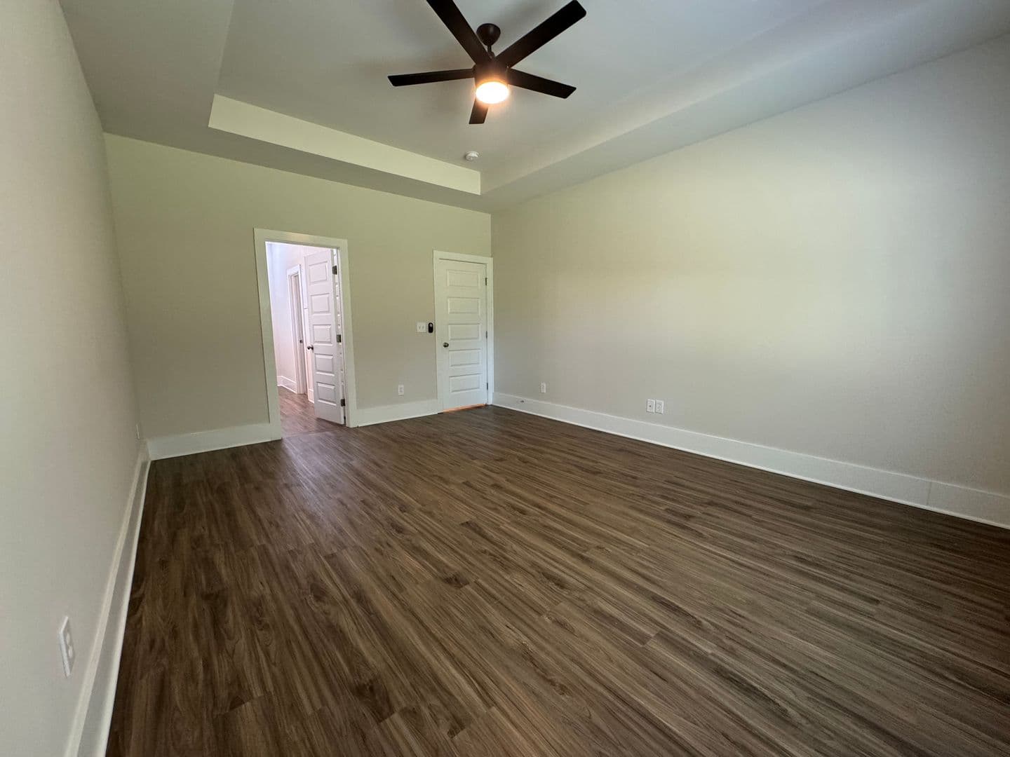 Madison House: 154 Fernhill Drive Northwest