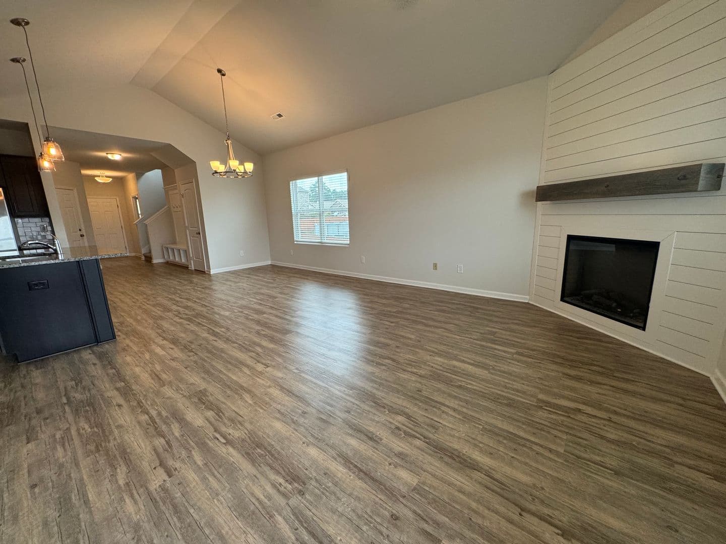Madison House: 102 Daymark Drive