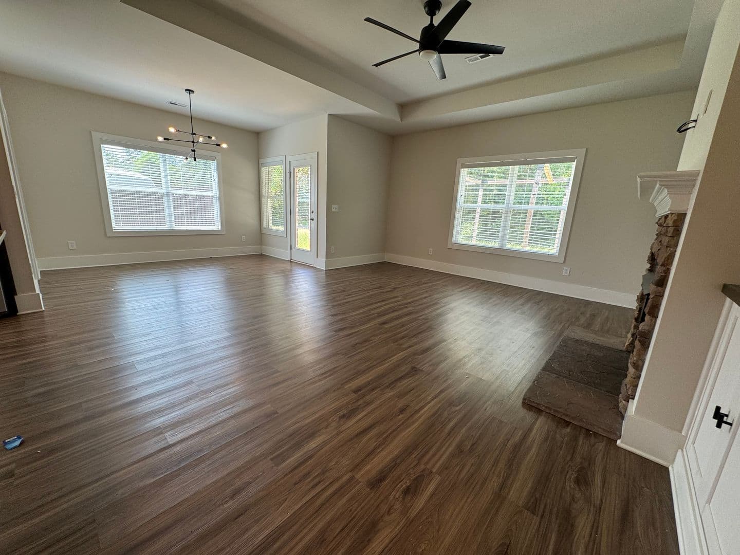Madison House: 154 Fernhill Drive Northwest
