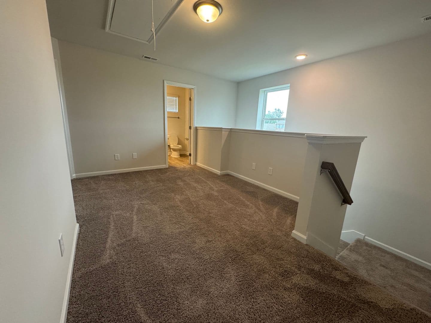 Madison House: 102 Daymark Drive