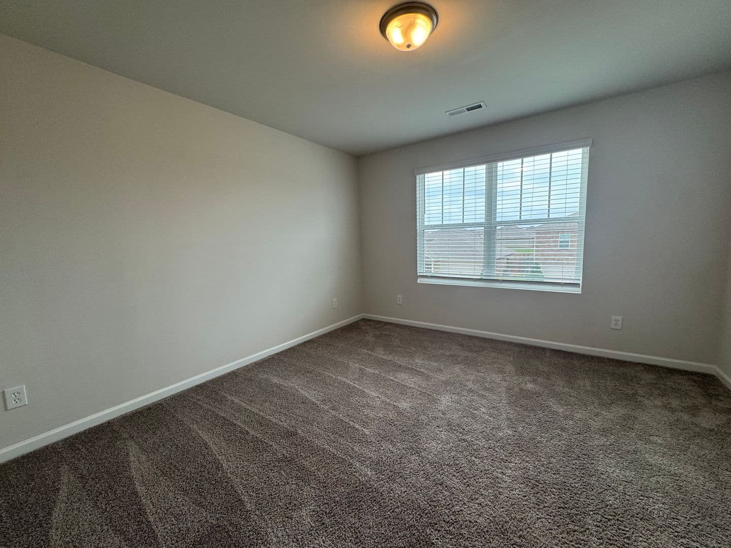 Madison House: 102 Daymark Drive