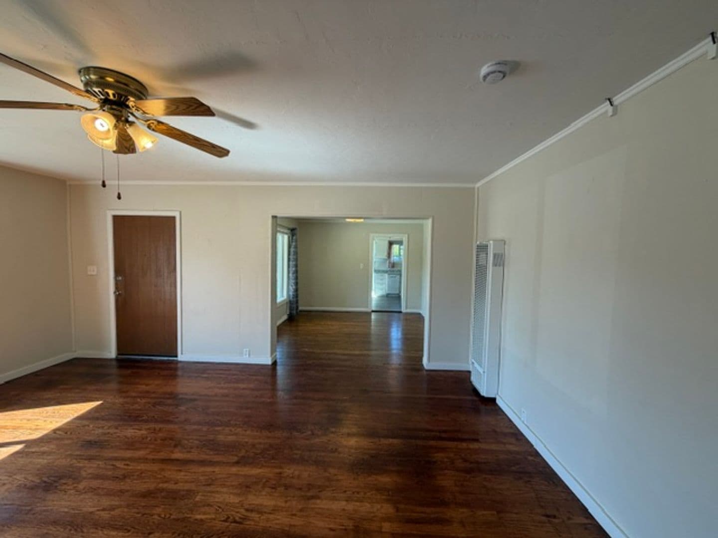 Santa Rosa House: 467 Russell Ave