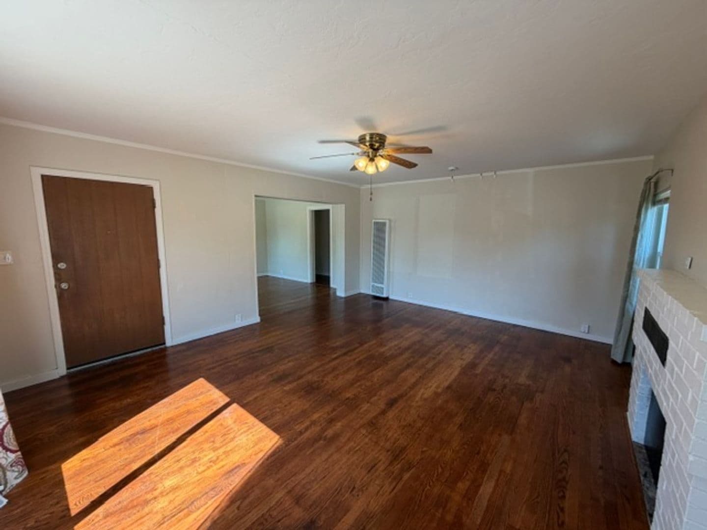Santa Rosa House: 435 Russell Ave