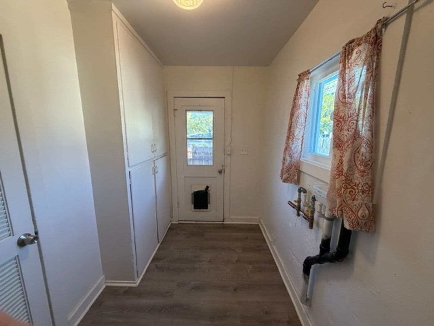 Santa Rosa House: 467 Russell Ave