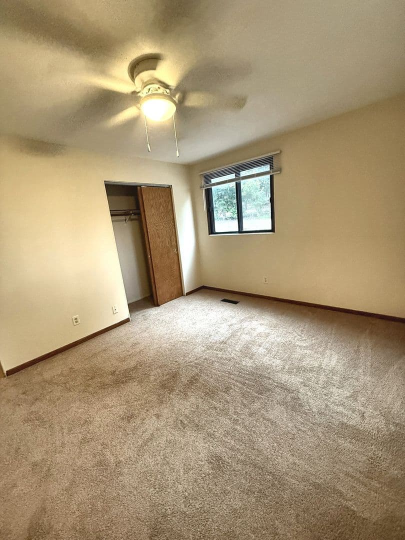 Hopkins Apartment: 57 Sixth Avenue South