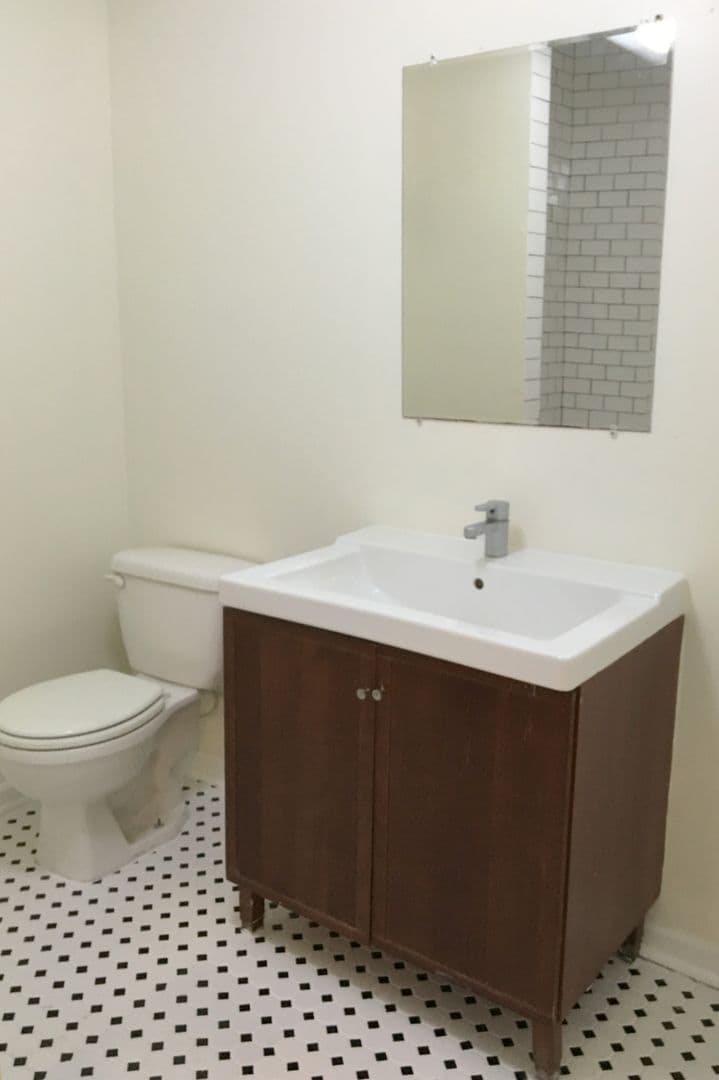 Minneapolis Apartment: 2550 Pillsbury Ave South