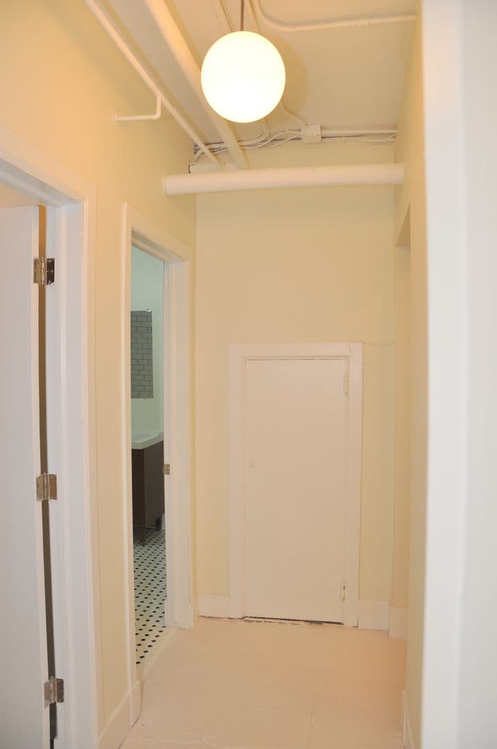 Minneapolis Apartment: 2550 Pillsbury Ave South