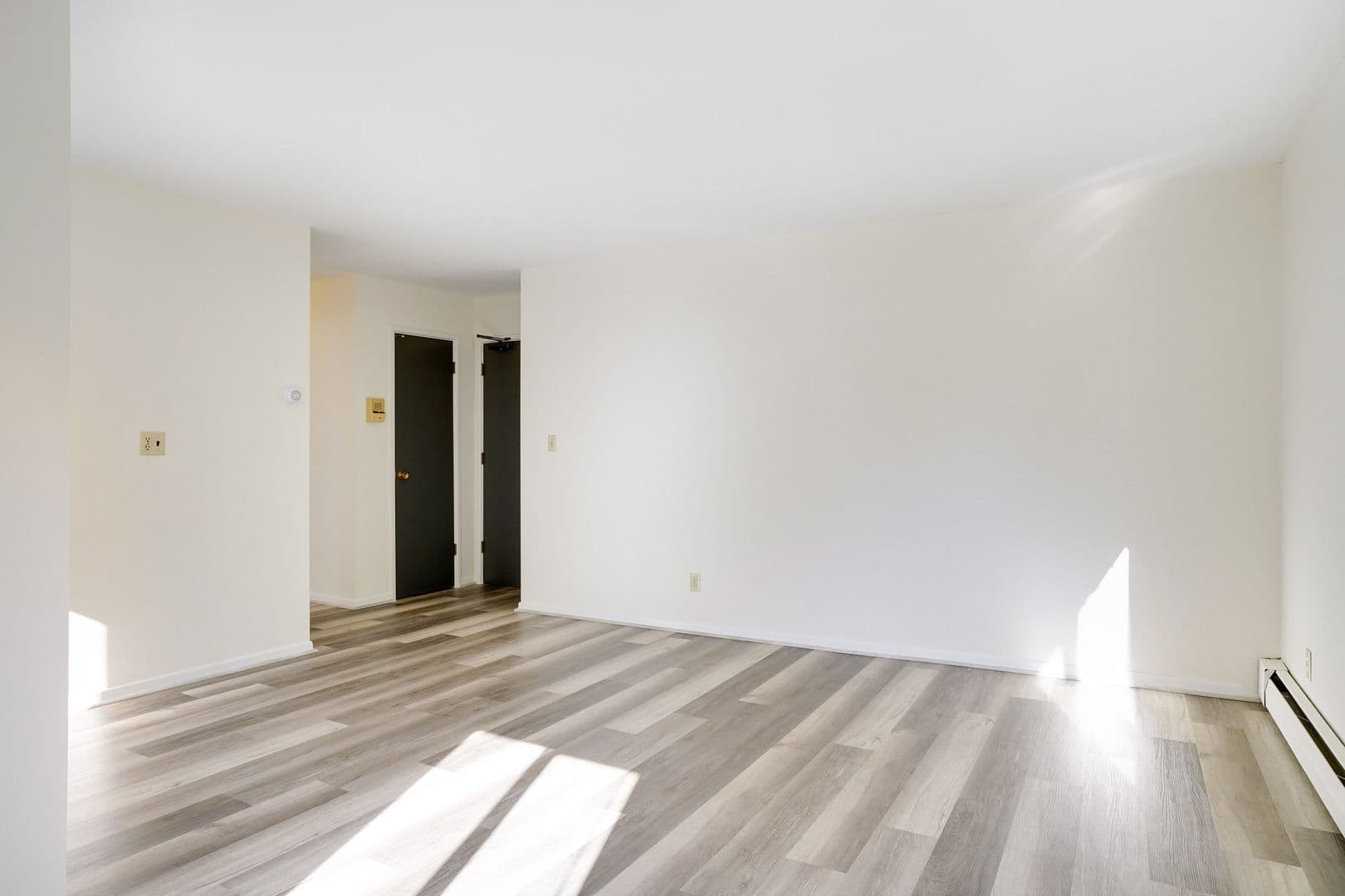 Minneapolis Apartment: 2800 Colfax Avenue South