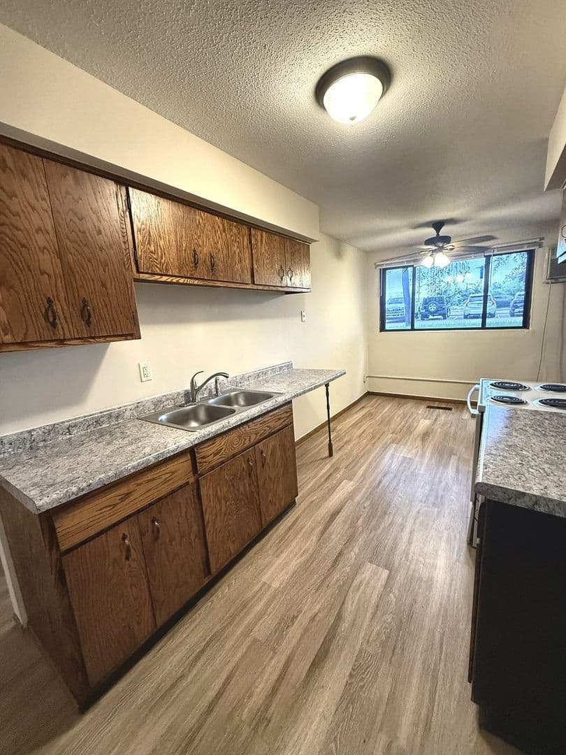 Hopkins Apartment: 57 Sixth Avenue South