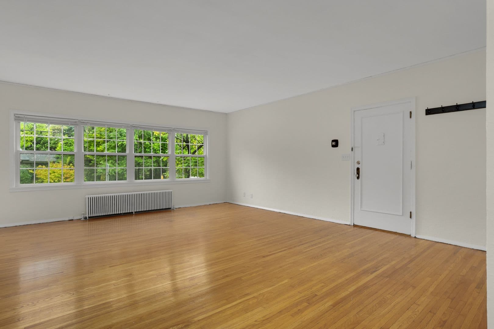 Minneapolis Apartment: 2825 Cedar Lake Parkway