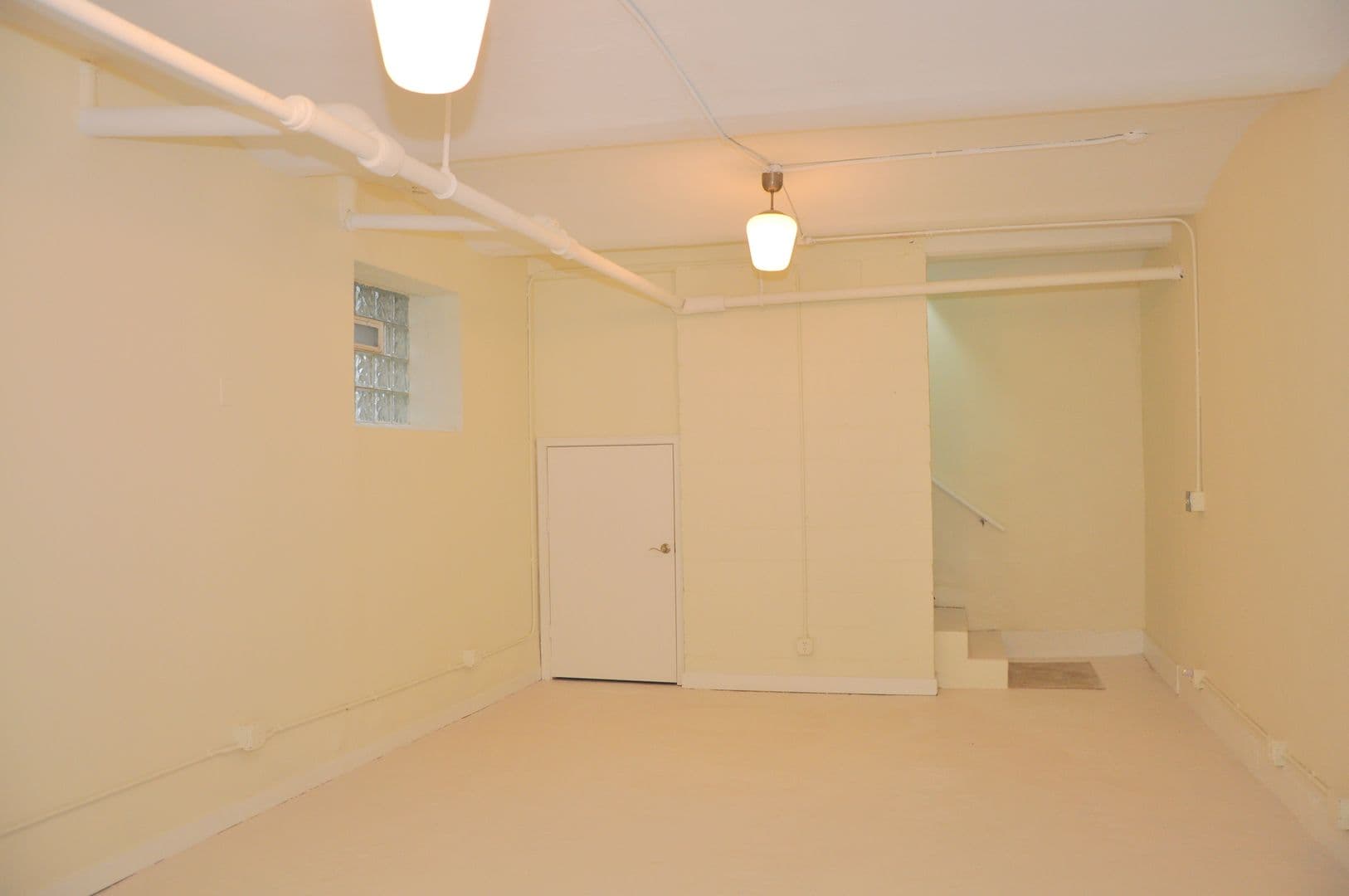 Minneapolis Apartment: 2550 Pillsbury Ave South