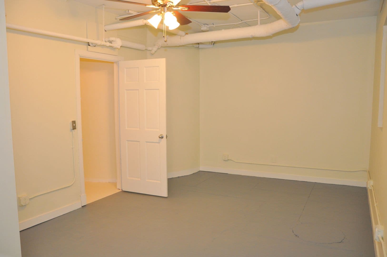 Minneapolis Apartment: 2550 Pillsbury Ave South