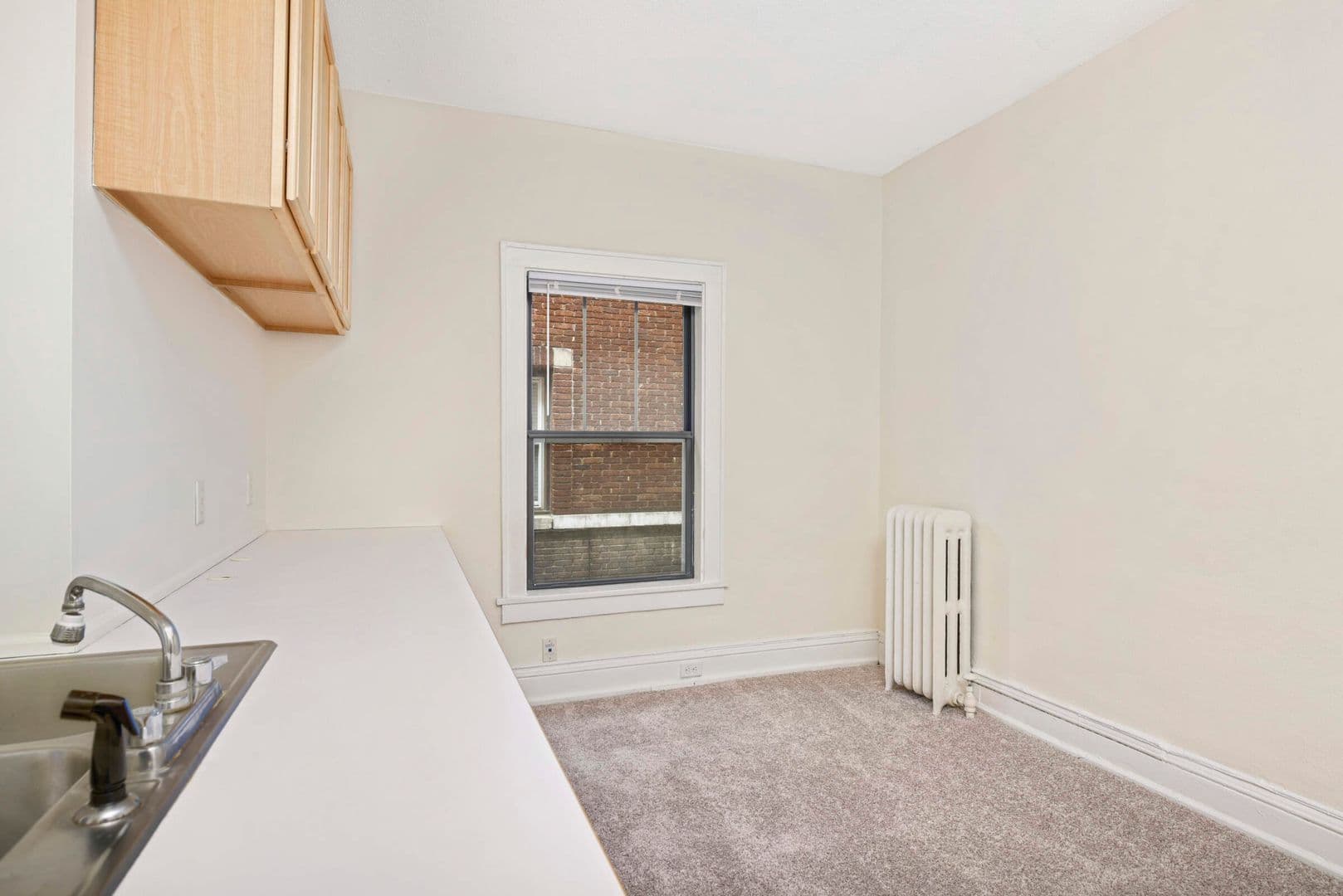 Minneapolis Apartment: 2871 Irving Avenue South