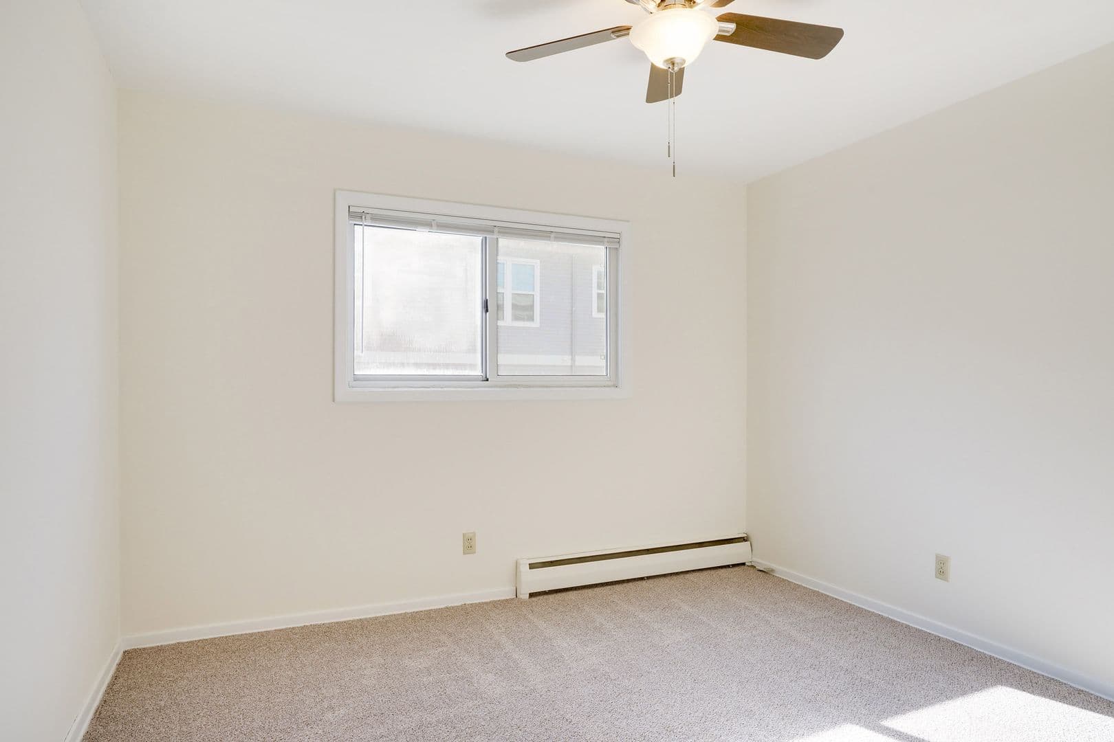 Minneapolis Apartment: 2800 Colfax Avenue South