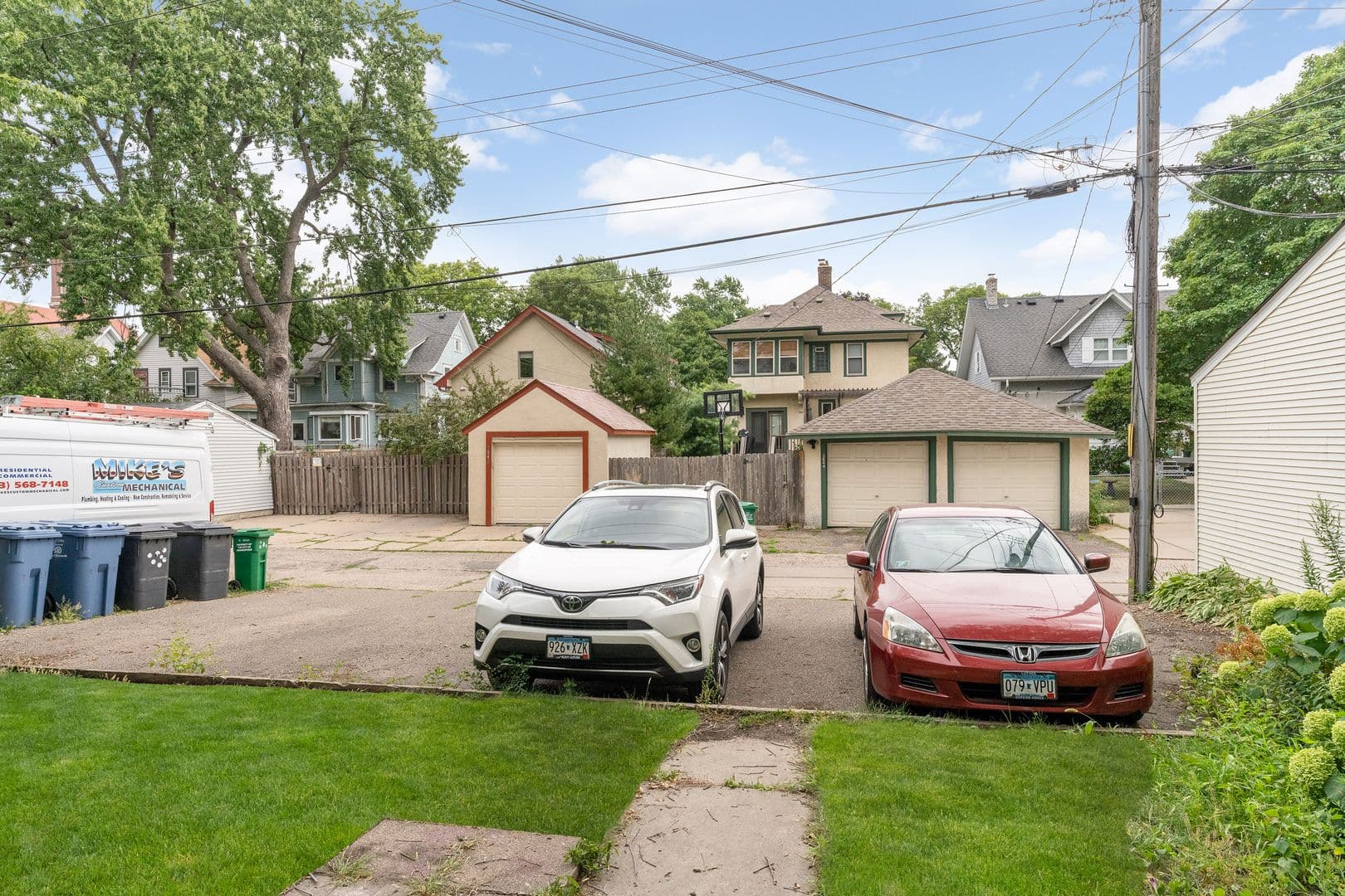 Minneapolis Apartment: 3845 Grand Ave South
