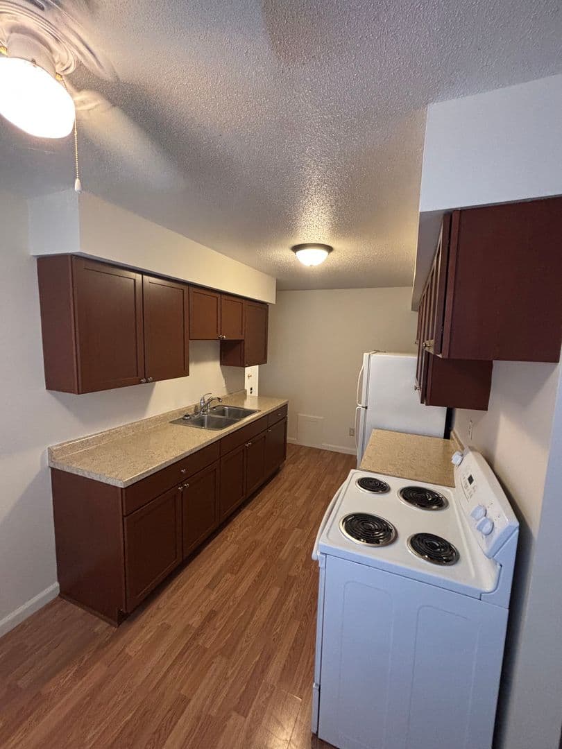 Hopkins Apartment: 57 Sixth Avenue South