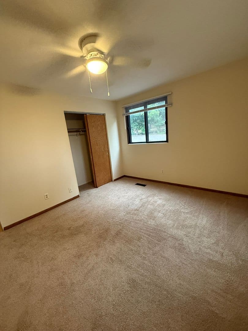 Hopkins Apartment: 57 Sixth Avenue South